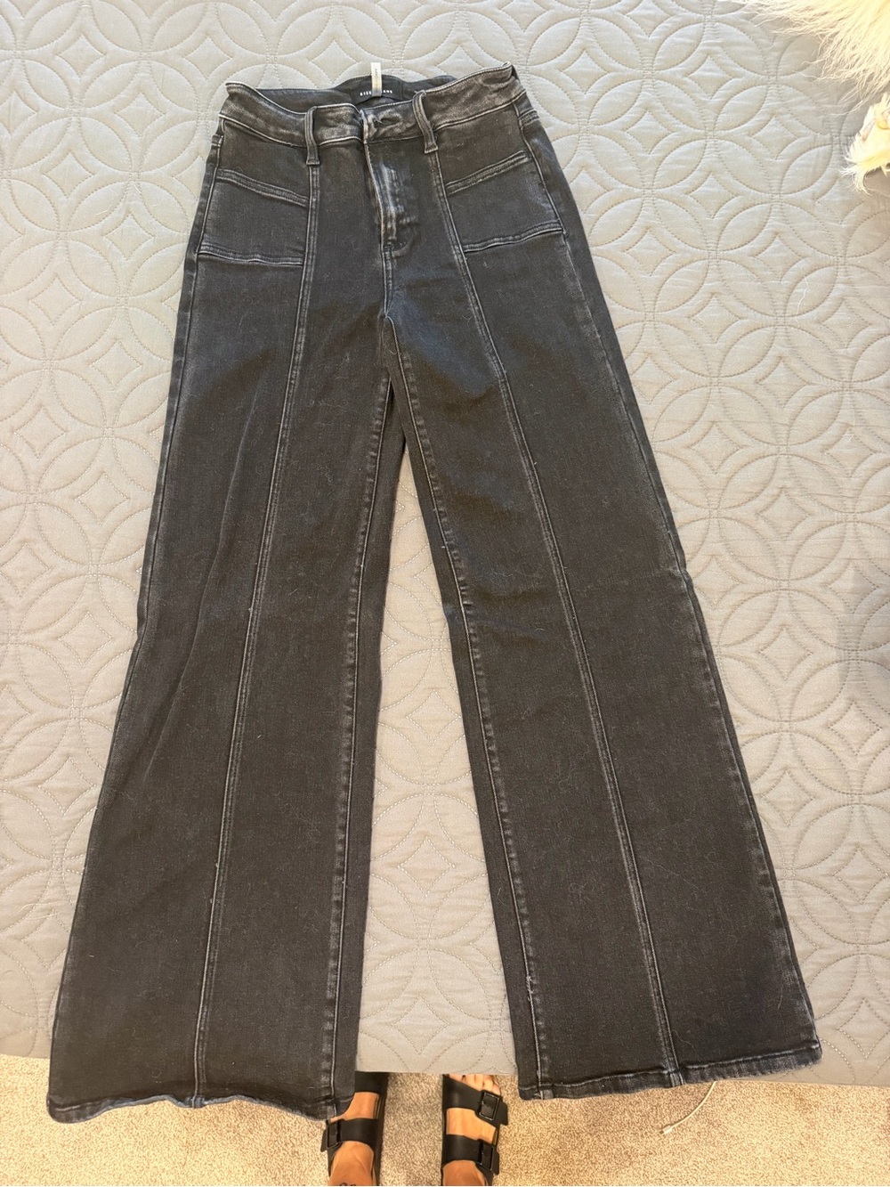 High-Waist Black Wide-Leg Jeans